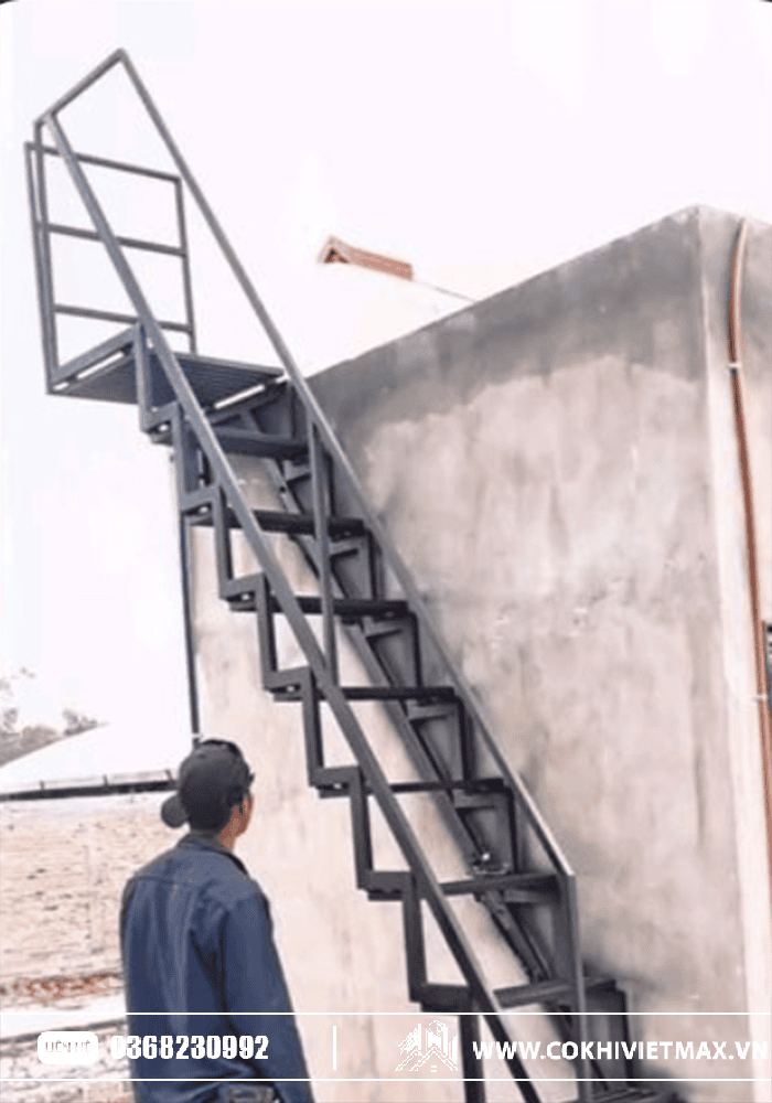 liện hệ làm Cầu Thang Sắt
