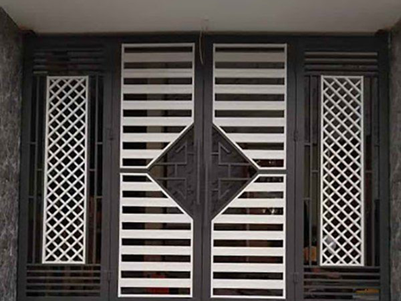 Mẫu Cổng Sắt 