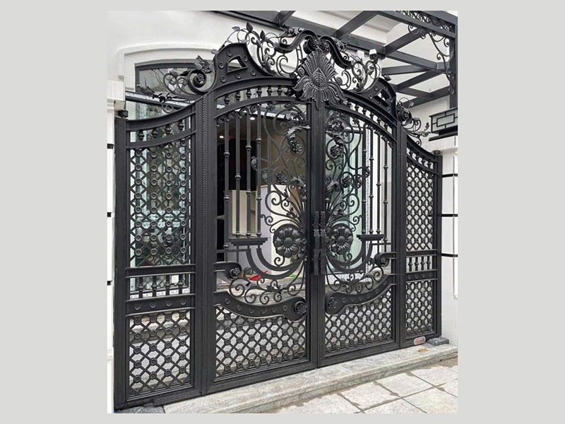 Cổng Sắt Mỹ Thuật