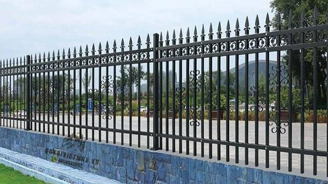 làm hàng rào sắt&nbsp;tại&nbsp;Hà Đông