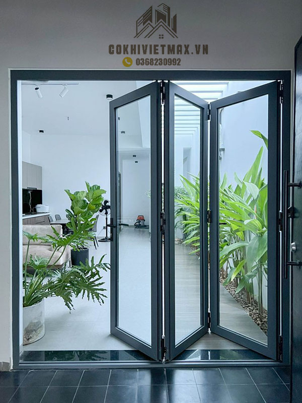 làm cửa nhôm kính chung cư mini