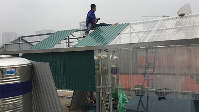 giá nhân công làm mái tôn