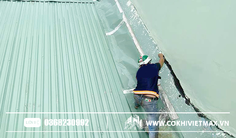 Làm mái tôn chống thấm tường