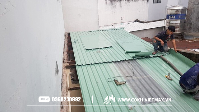 Không Xin Phép Làm Mái Tôn Có Bị Phạt Không?